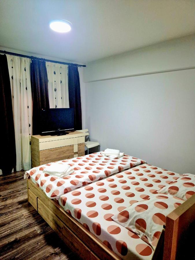 Cozy Appartment In The Center ทาร์โกวิชเต ภายนอก รูปภาพ