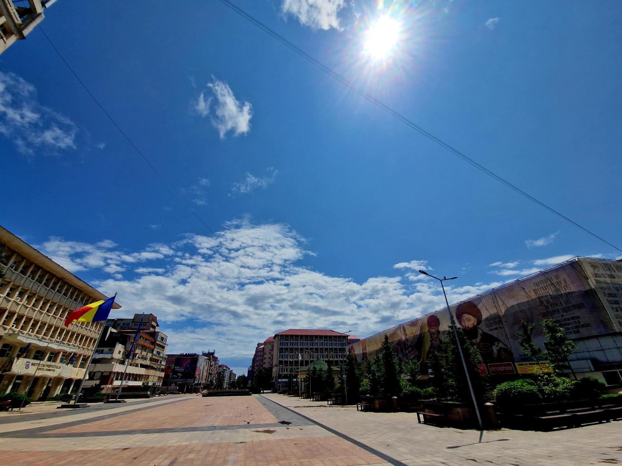 Cozy Appartment In The Center ทาร์โกวิชเต ภายนอก รูปภาพ